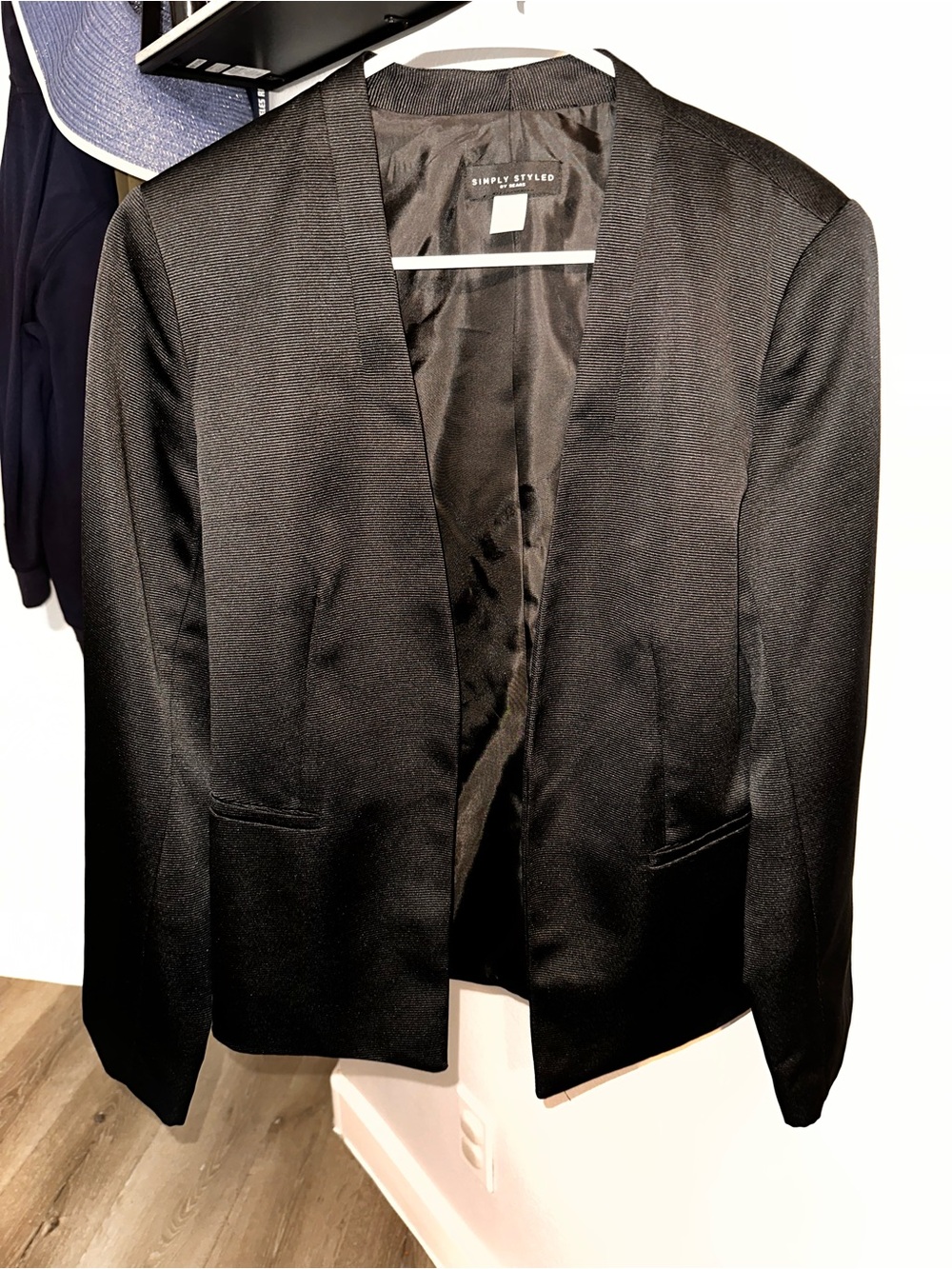 Simply Styled Black Open-Front Blazer
